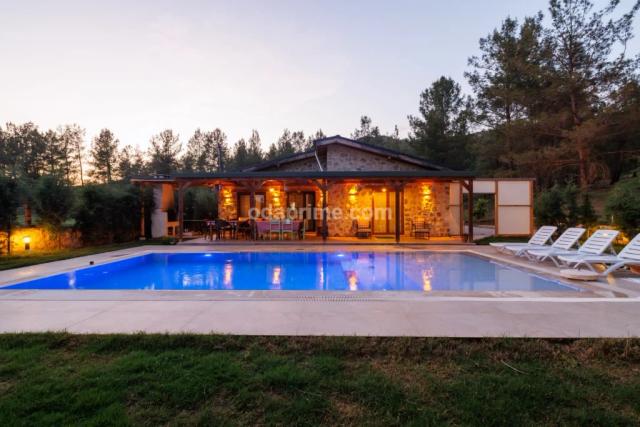 Villa White